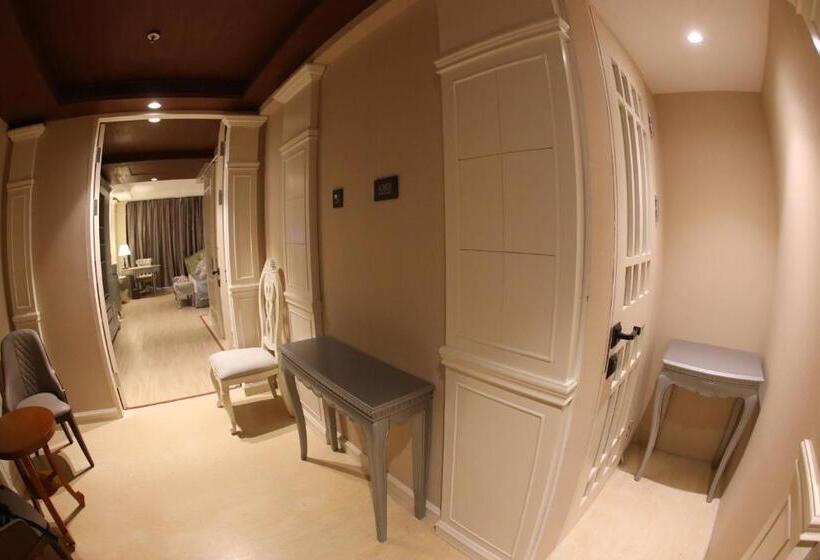 سوئیت با تخت بزرگ, Regenta Central Rs Chennai Omr Sipcot