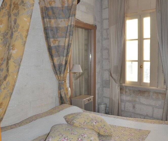 Номер Superior, Hôtel Du Palais Des Papes