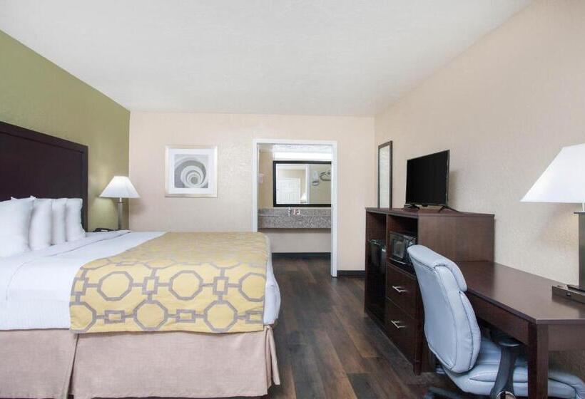 اتاق استاندارد با تخت بزرگ, Baymont By Wyndham Lake City