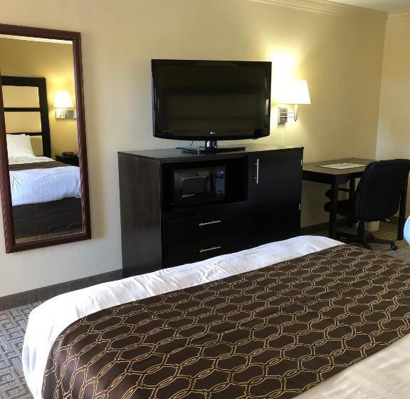 Suite King Size Bed, Best Western Inn And Suites