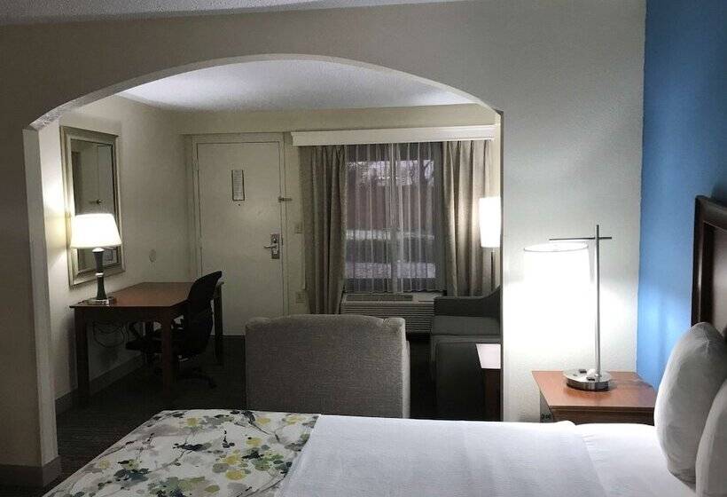 سوییت, Best Western Inn & Suites Monroe