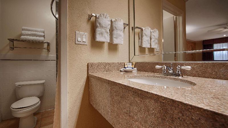 اتاق استاندارد با تخت بزرگ, Best Western Pearland Inn
