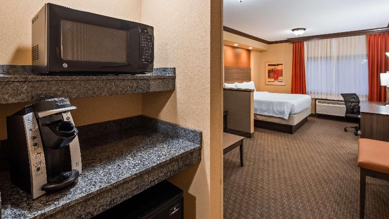 سوئیت با تخت بزرگ, Best Western Plus North Canton Inn & Suites