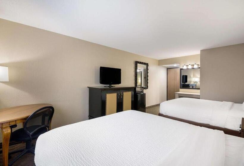 Номер Стандарт, Revel Hotel Minot   Surestay Collection By Best Western