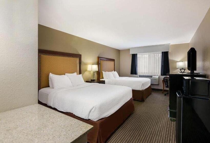 Номер Стандарт, Revel Hotel Minot   Surestay Collection By Best Western