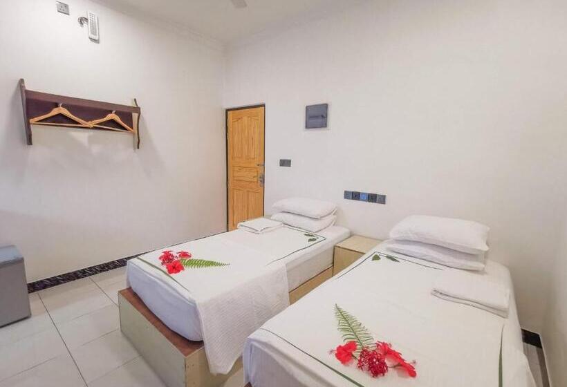 اتاق لوکس, Sky Inn Thoddoo