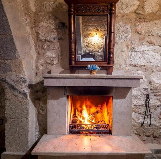 اتاق کلاسیک چهارنفره, Revaklı Ev Guest House