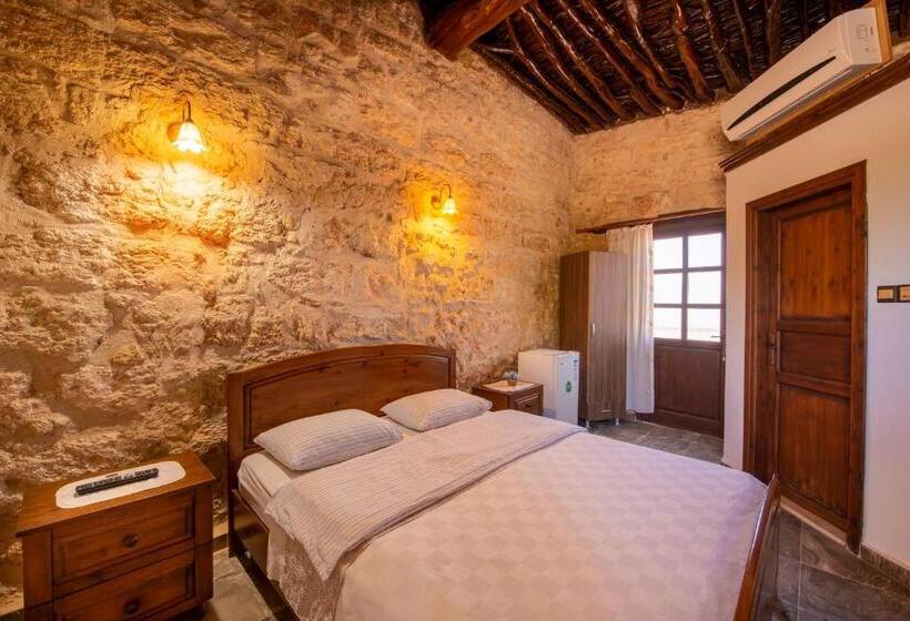 اتاق اکونومی, Revaklı Ev Guest House