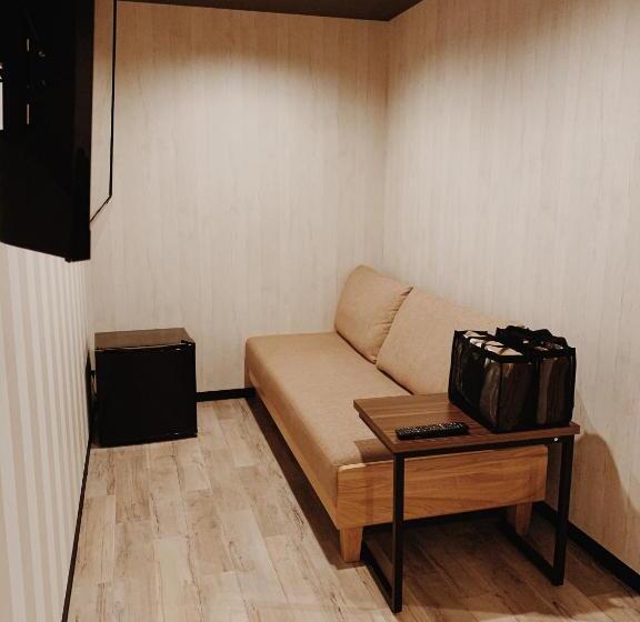 اتاق استاندارد, Capsule Inn Shizuoka