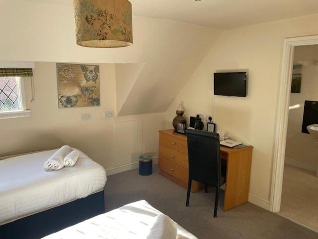 اتاق استاندارد, Chequers Country Inn
