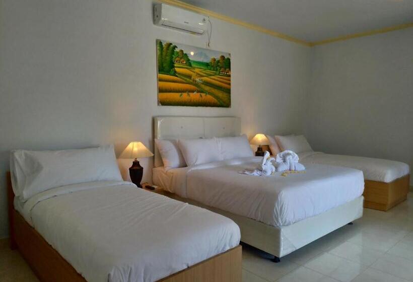 اتاق خانوادگی, The Pande Hill Homestay