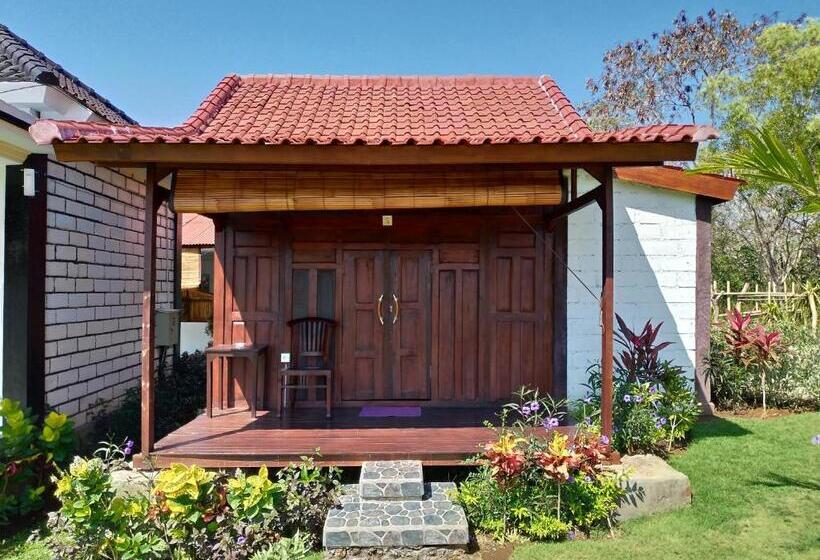 بانگلوی سوپریور, The Pande Hill Homestay