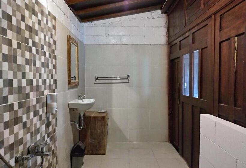 بانگلوی سوپریور, The Pande Hill Homestay
