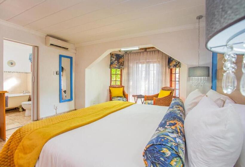 اتاق لوکس با بالکن, The Villa Manor & Spa