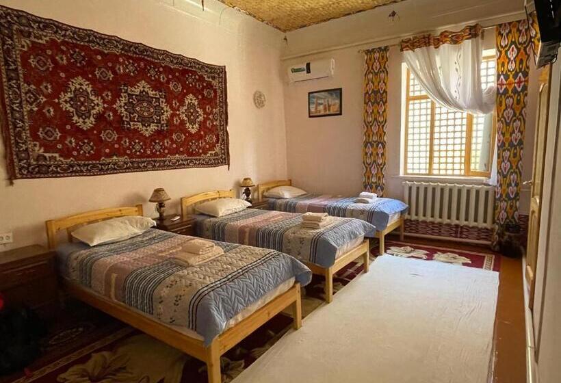 اتاق استاندارد سه نفره, Guest House Khiva Boyjon Ota