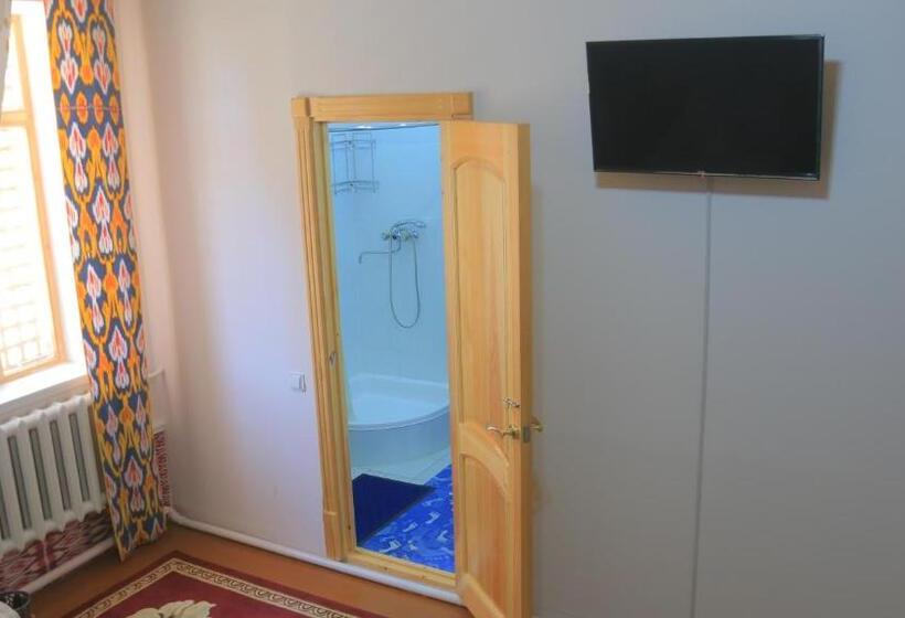 اتاق استاندارد سه نفره, Guest House Khiva Boyjon Ota