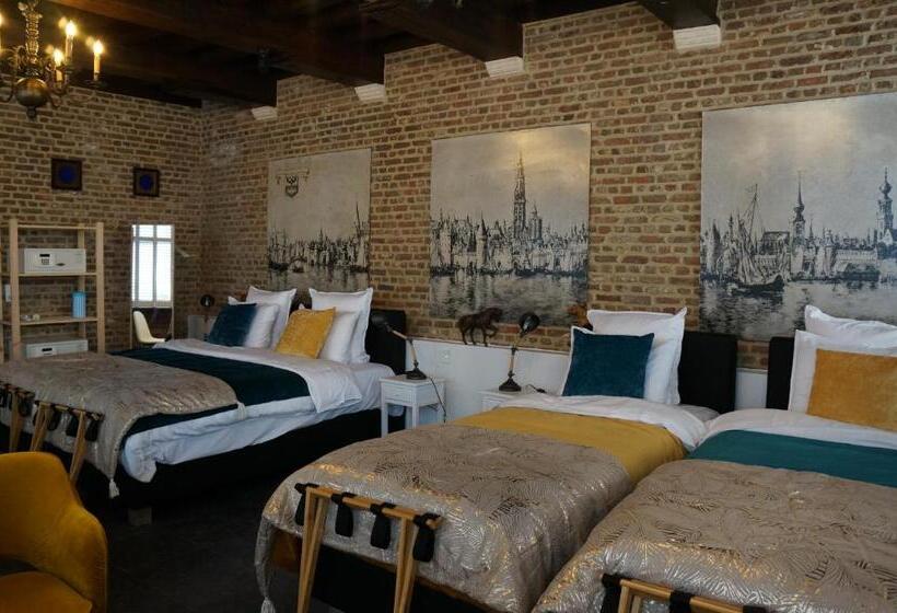 سوییت خانوادگی, Charming Suites Jan Zonder Vrees