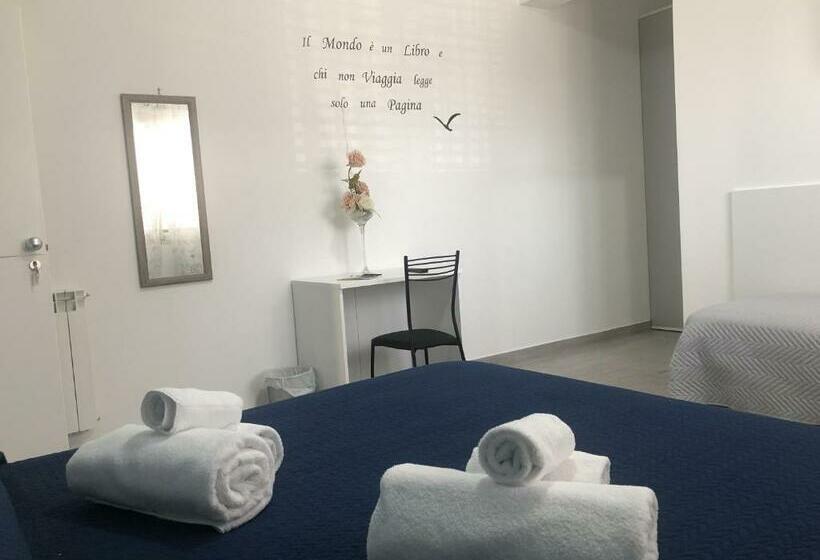 اتاق لوکس سه تخته, La Ruota B&b