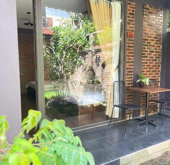 سوییت خانوادگی, Mandarin Homestay Hue