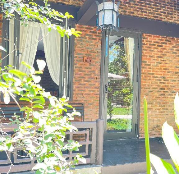 اتاق استاندارد با چشم‌انداز باغ, Mandarin Homestay Hue