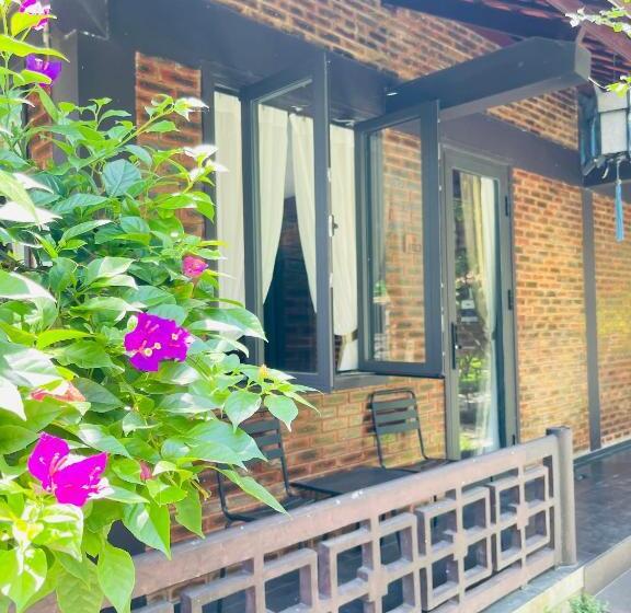اتاق استاندارد با چشم‌انداز باغ, Mandarin Homestay Hue