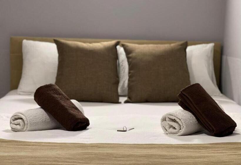 اتاق استاندارد با تخت بزرگ, Garni Ideal
