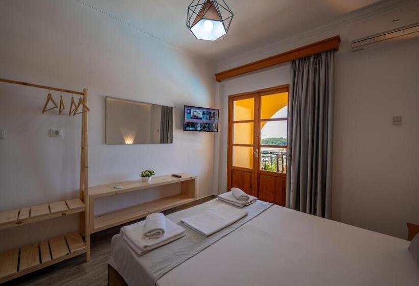 اتاق استاندارد سه نفره, Apart Hotel Alex
