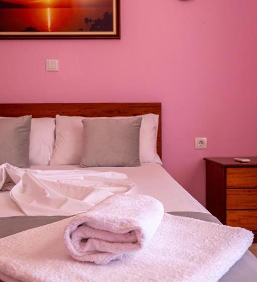 آپارتمان 1 خوابه, Apart Hotel Alex