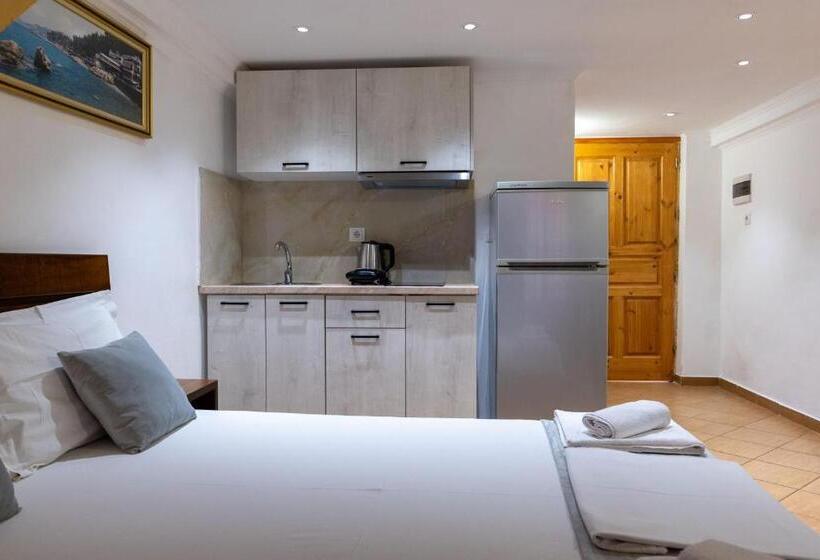 آپارتمان دوبلکس 1 خوابه, Apart Hotel Alex