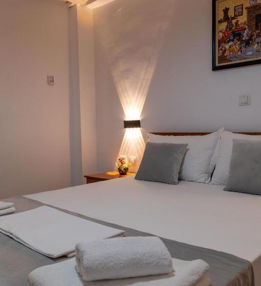 اتاق استاندارد سه نفره, Apart Hotel Alex