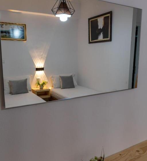 اتاق کلاسیک سه تخته, Apart Hotel Alex