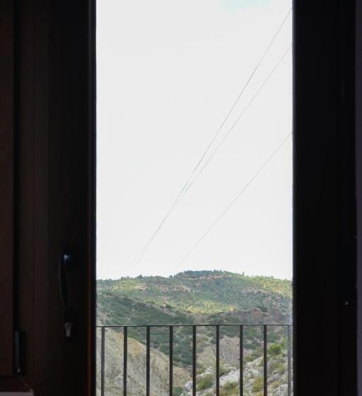 اتاق استاندارد سه نفره, La Casita De El Cuervo