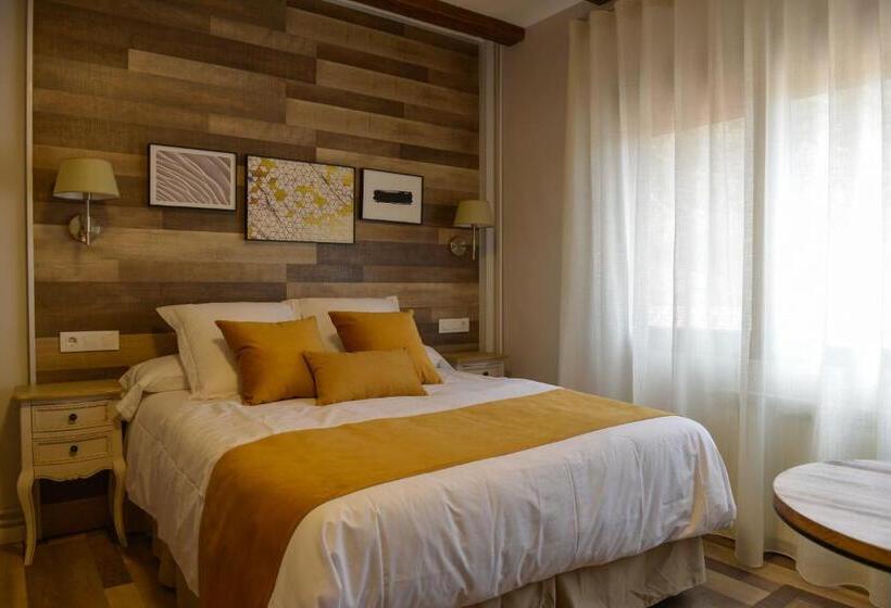 اتاق استاندارد سه نفره, La Casita De El Cuervo