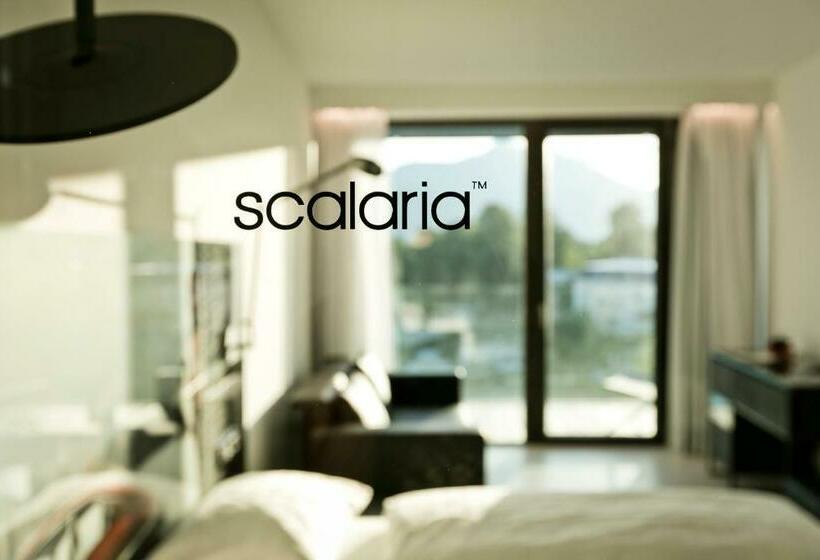 اتاق لوکس با چشم‌انداز دریاچه, Scalaria Sunset Wing