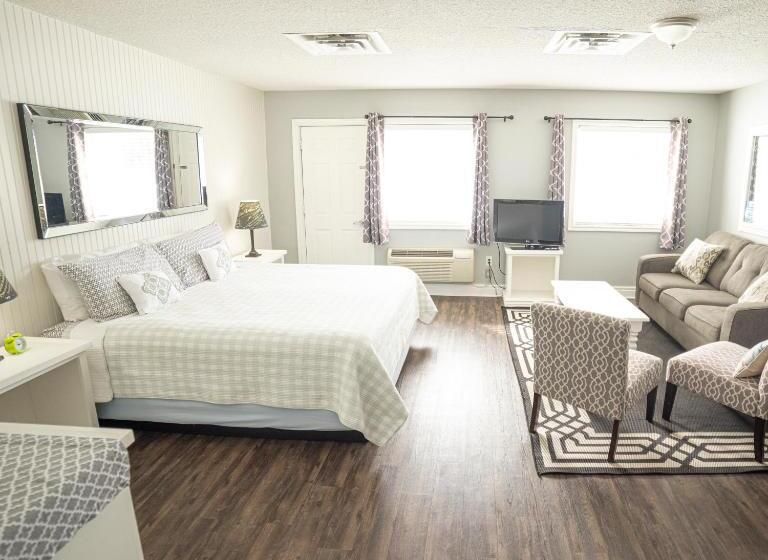 Deluxe Suite King Bed, The Ashwood Inn