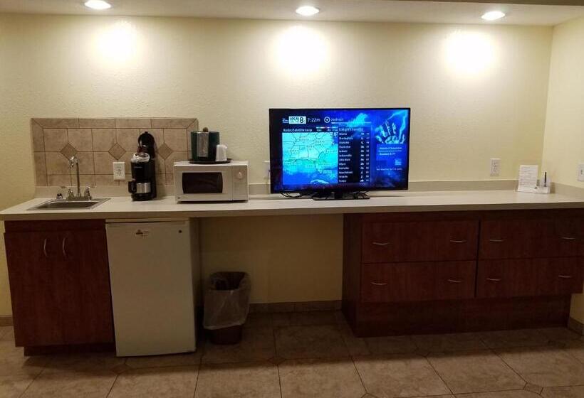 标准间, Black Hawk Motel & Suites