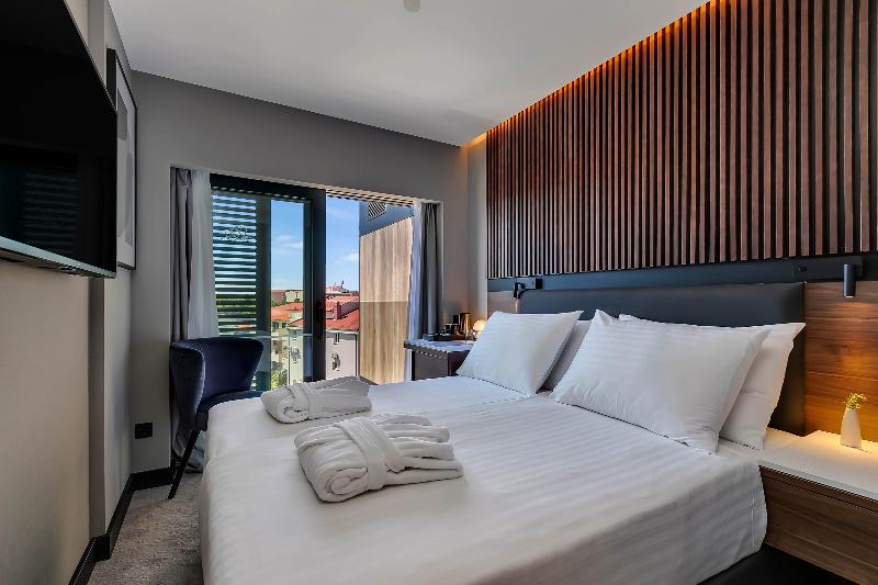 اتاق لوکس با تخت بزرگ, Best Western Sawtooth Inn And Suites