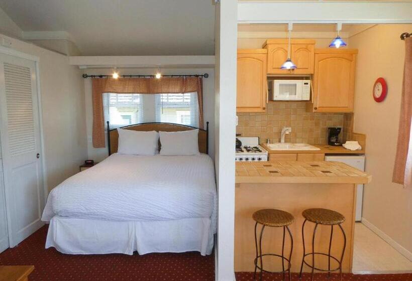 اتاق استاندارد, Briarwood Inn
