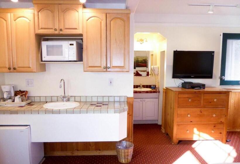 اتاق استاندارد با تخت بزرگ, Briarwood Inn
