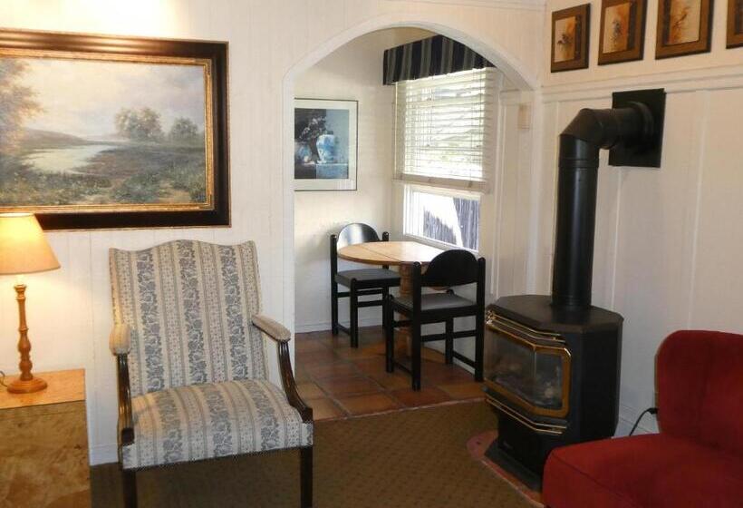 خانه 2 خوابه, Briarwood Inn