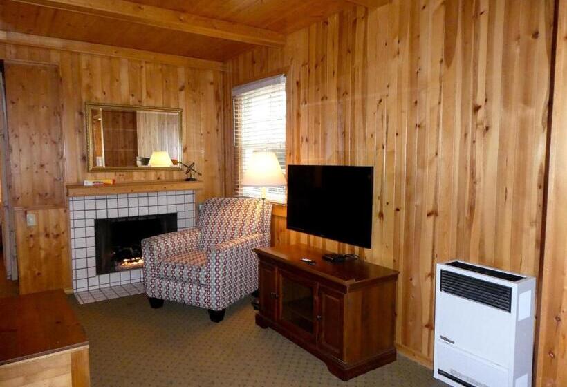 اتاق لوکس با تخت بزرگ, Briarwood Inn