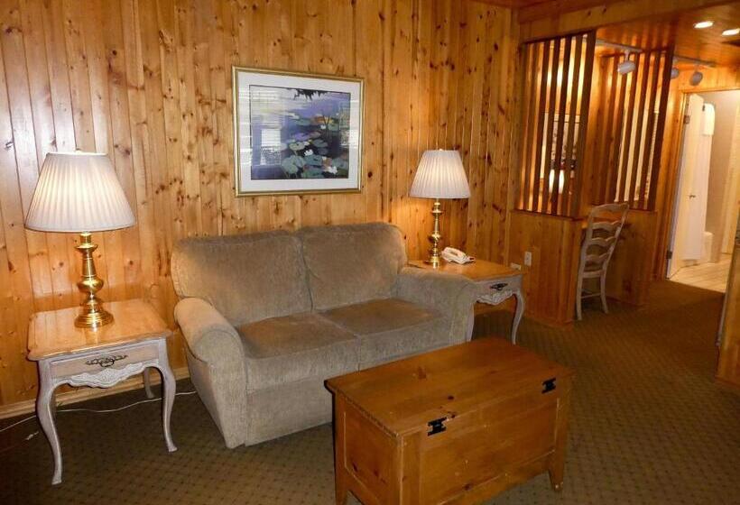 اتاق لوکس با تخت بزرگ, Briarwood Inn