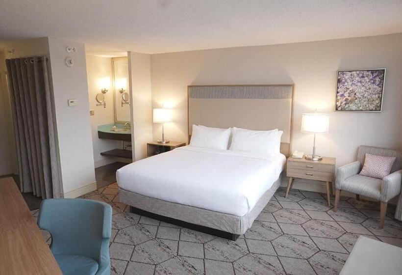 اتاق استاندارد, Crowne Plaza Syracuse, An Ihg