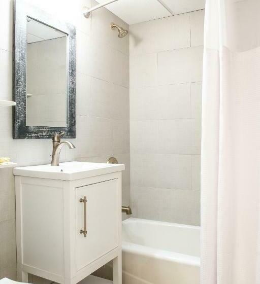 اتاق استاندارد با تخت بزرگ, Bristol Plaza Resort Motel