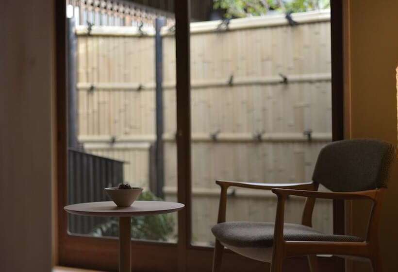 اتاق استاندارد, Cultia Dazaifu