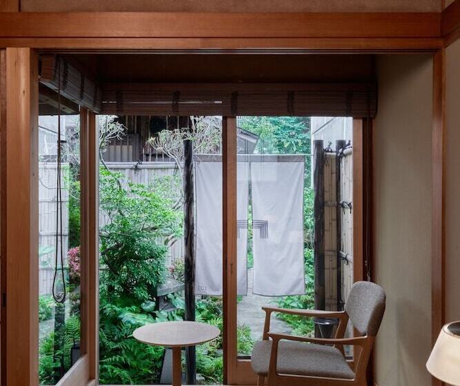 اتاق استاندارد, Cultia Dazaifu