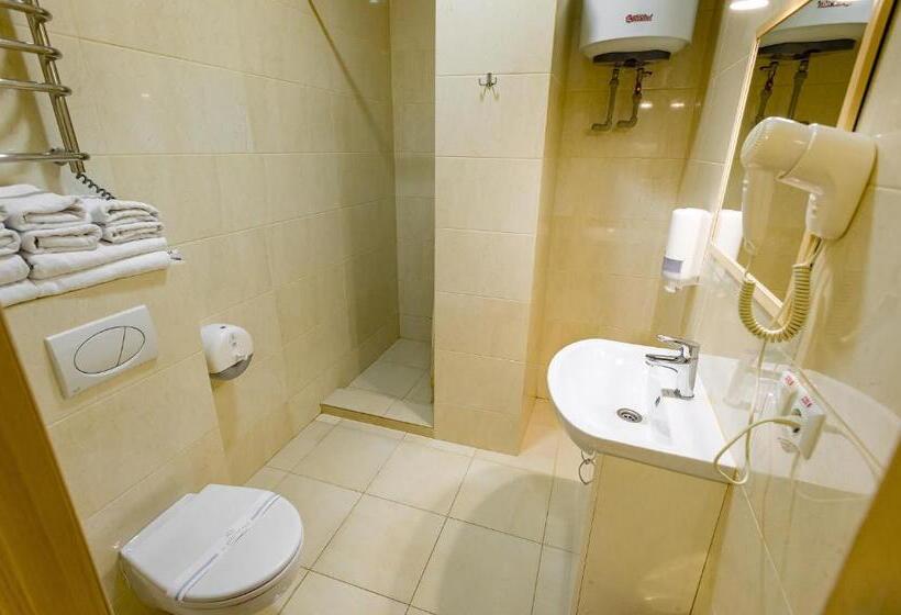 سوییت خانوادگی, Rooms