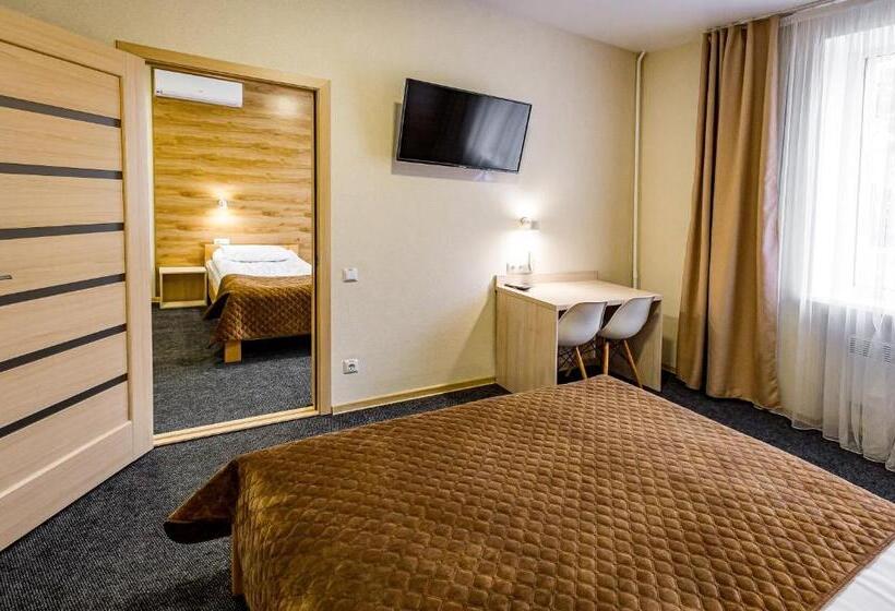سوییت خانوادگی, Rooms