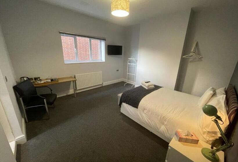 اتاق لوکس, Arlan House, Central Basingstoke