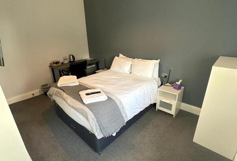 اتاق لوکس, Arlan House, Central Basingstoke